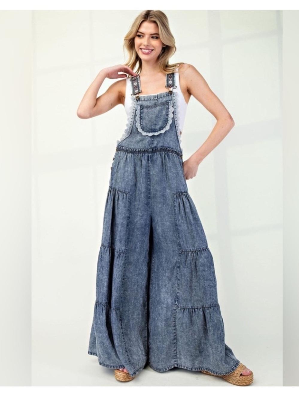 Eesome Lace Trim Tiered Wide Leg Denim Overalls Jumpsuit size L NWT
